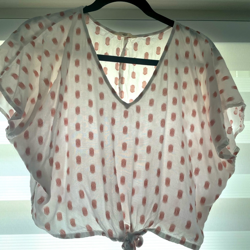 Sim & Sam Cropped White Blouse with Light Pink Polka Dots Size Small